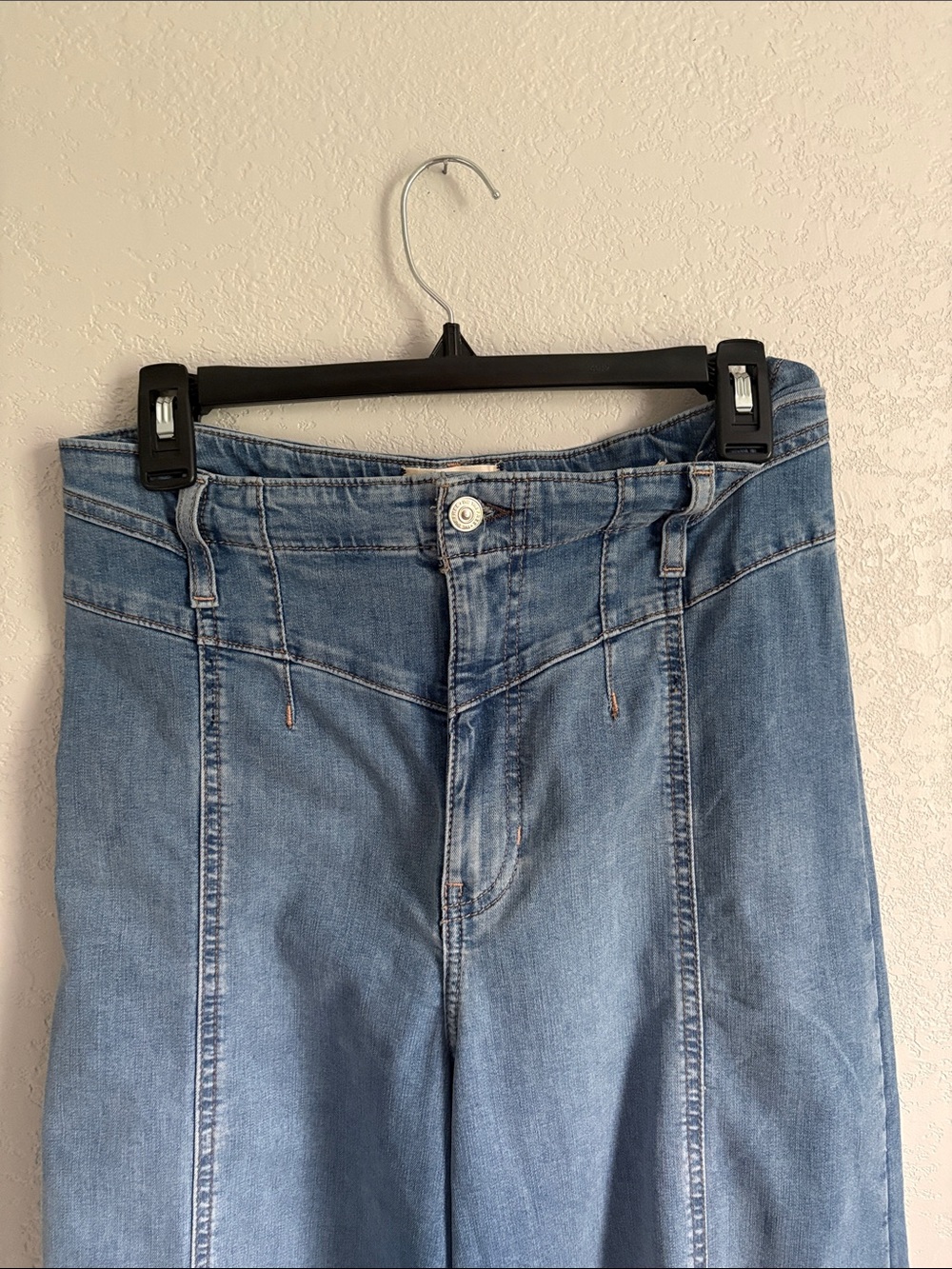 WE THE FREE Light Blue Wide-Leg Jeans - Picture 3 of 10